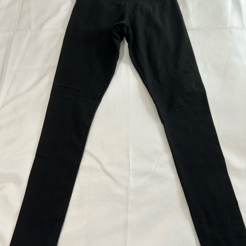 Ruby Ribbon Black Leggings - Picture 5 of 6